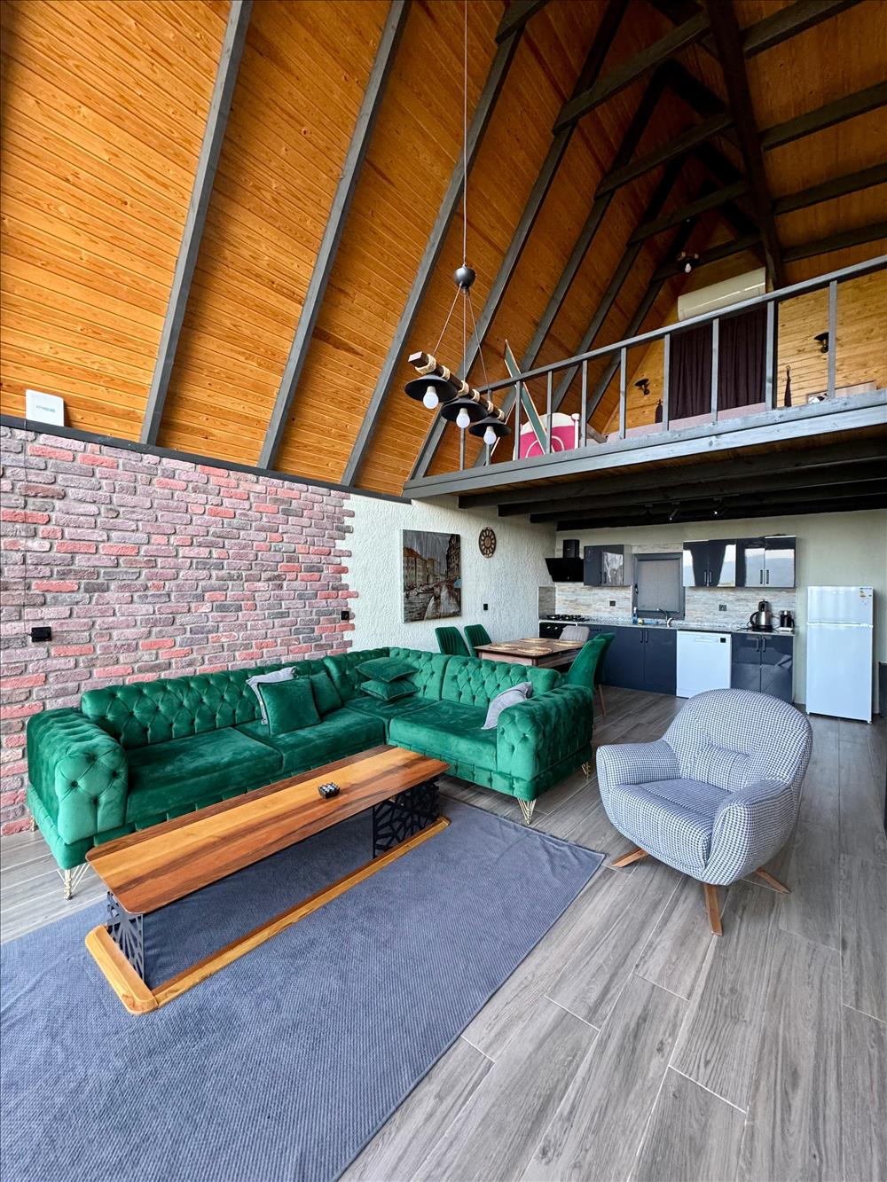 listing card gallery