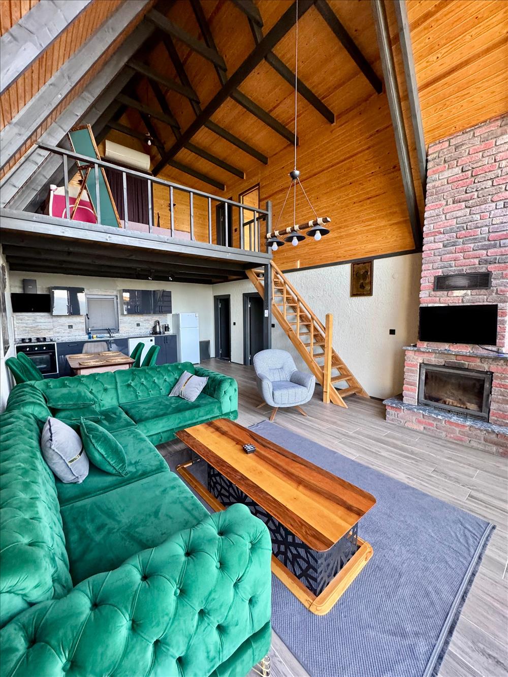 listing card gallery