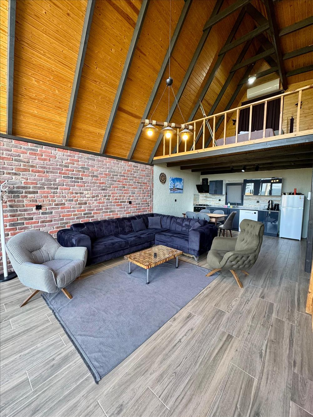 listing card gallery