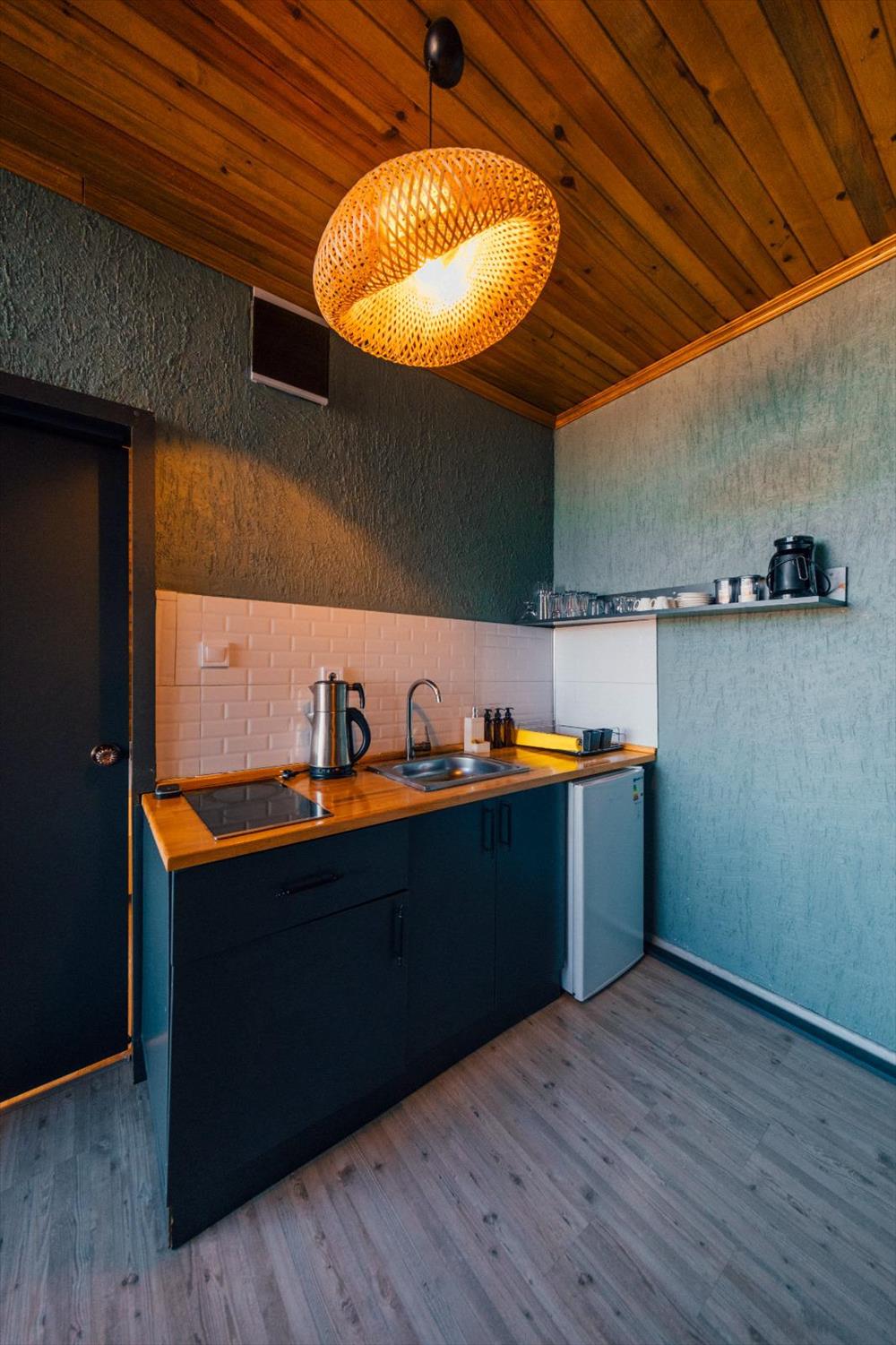 listing card gallery