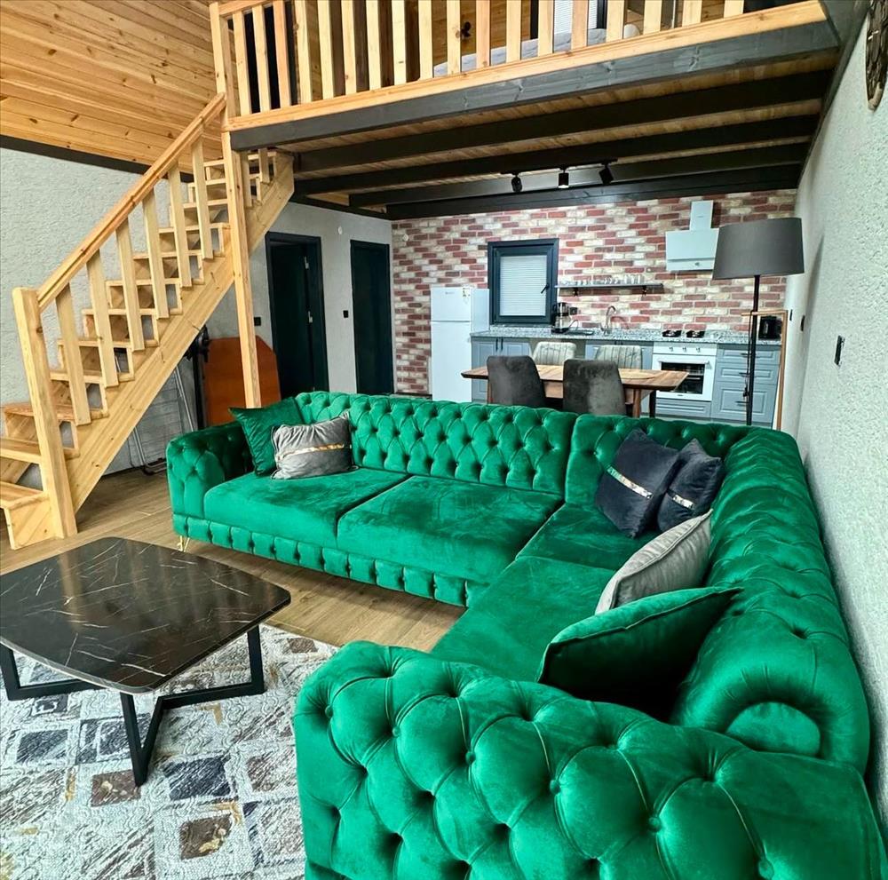 listing card gallery