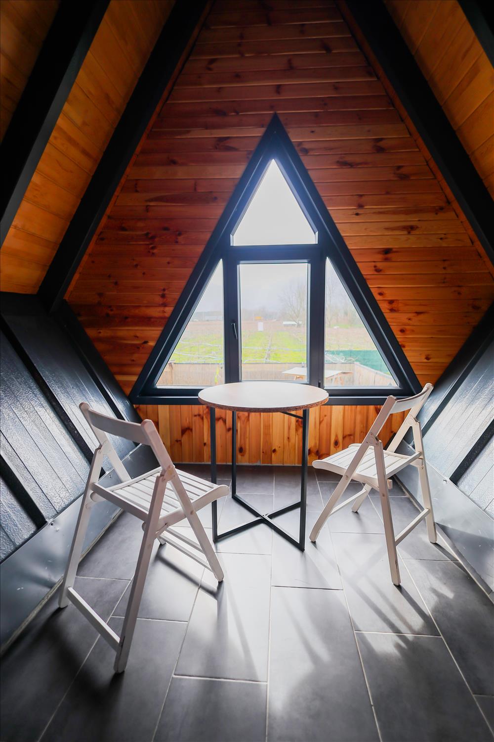 listing card gallery