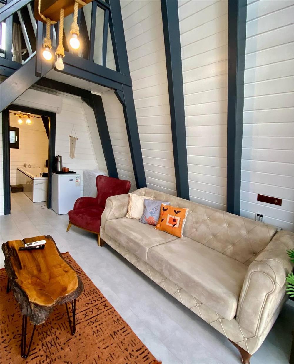 listing card gallery