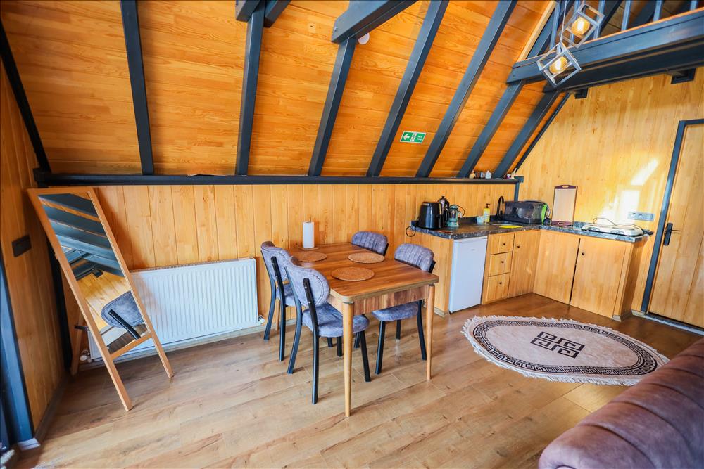 listing card gallery