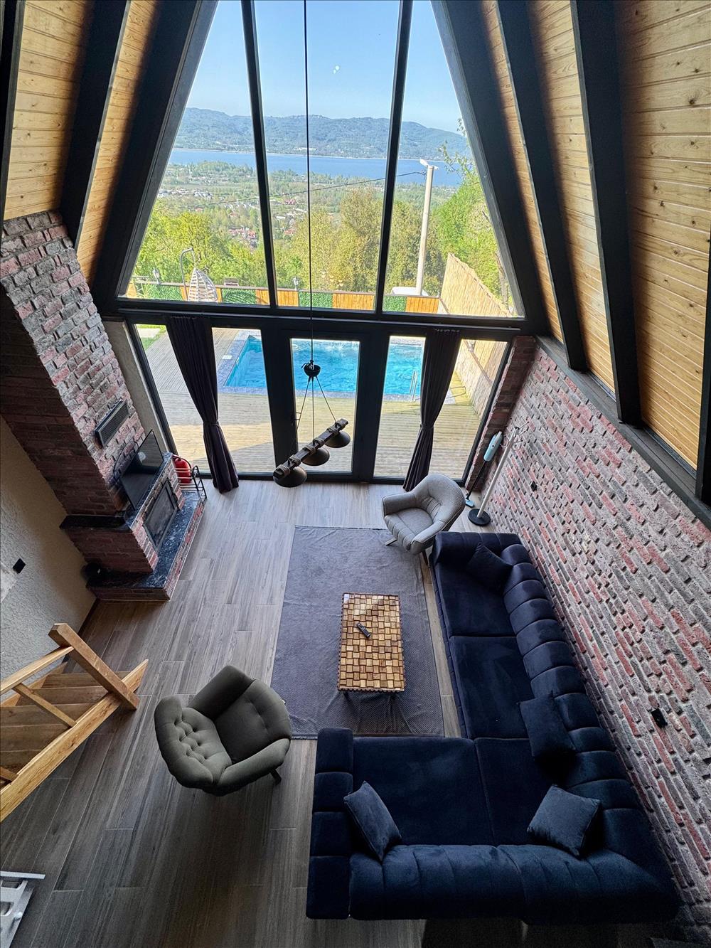 listing card gallery