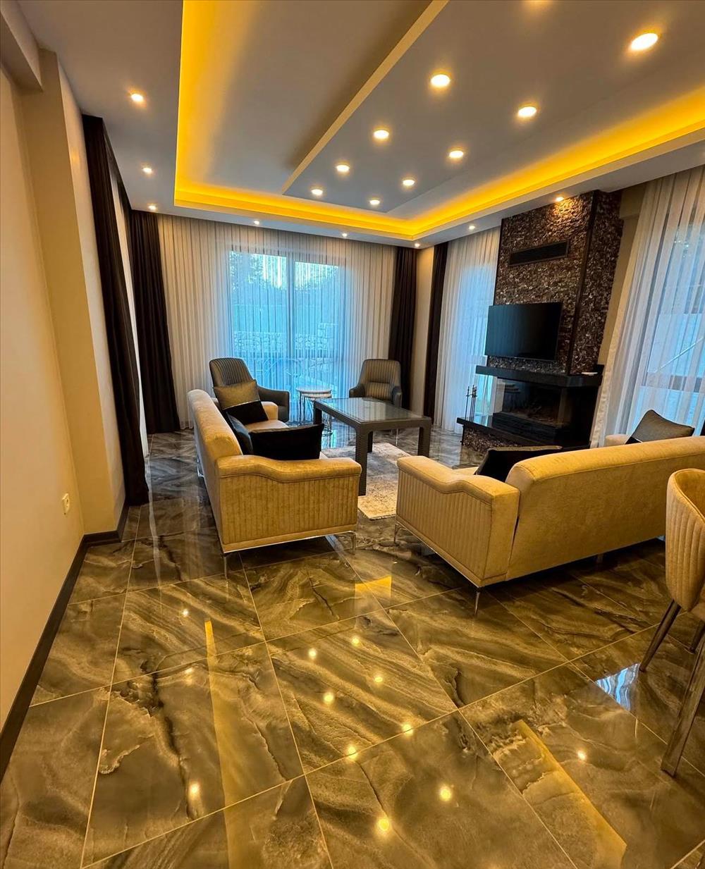 listing card gallery