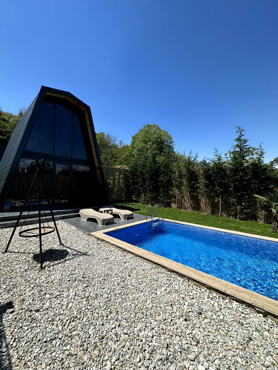 listing card gallery