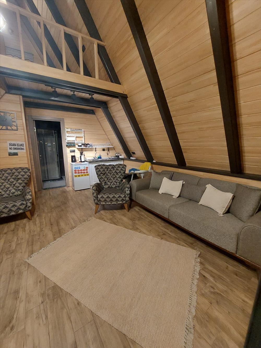 listing card gallery