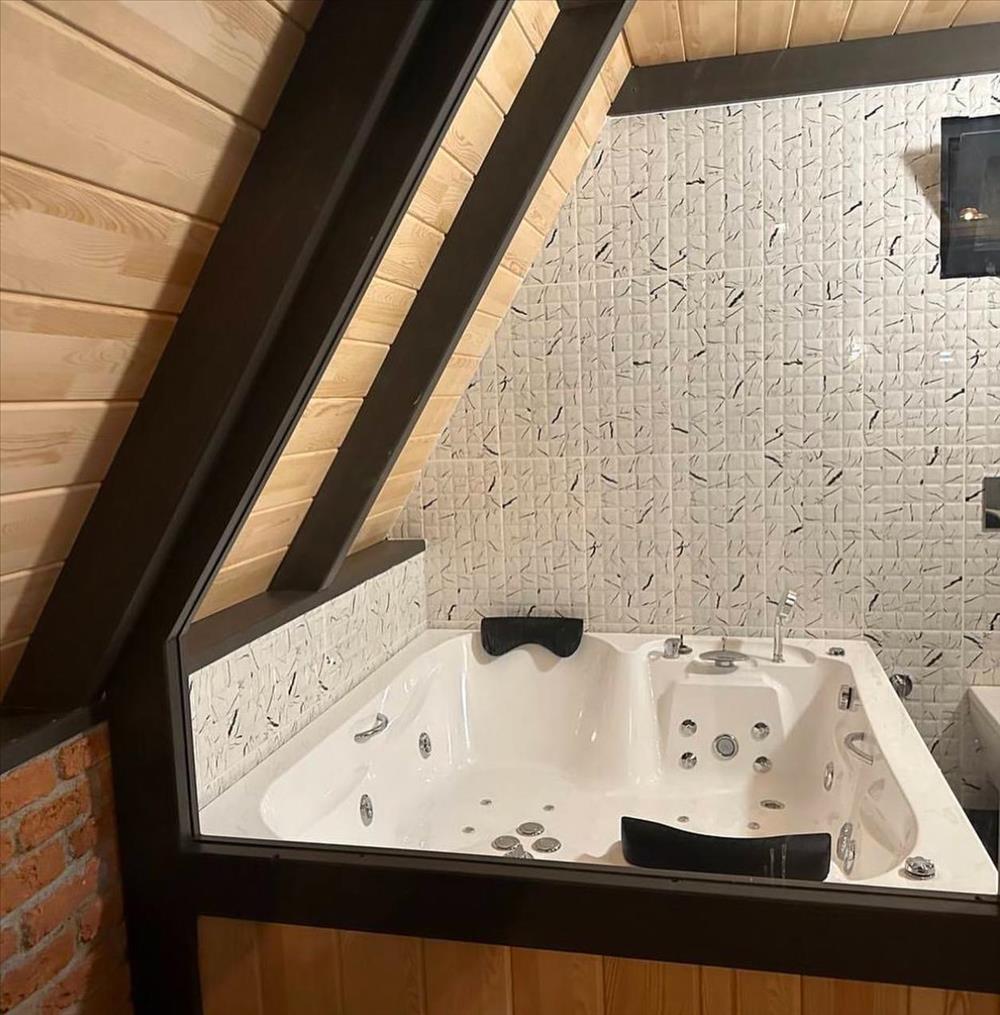 listing card gallery