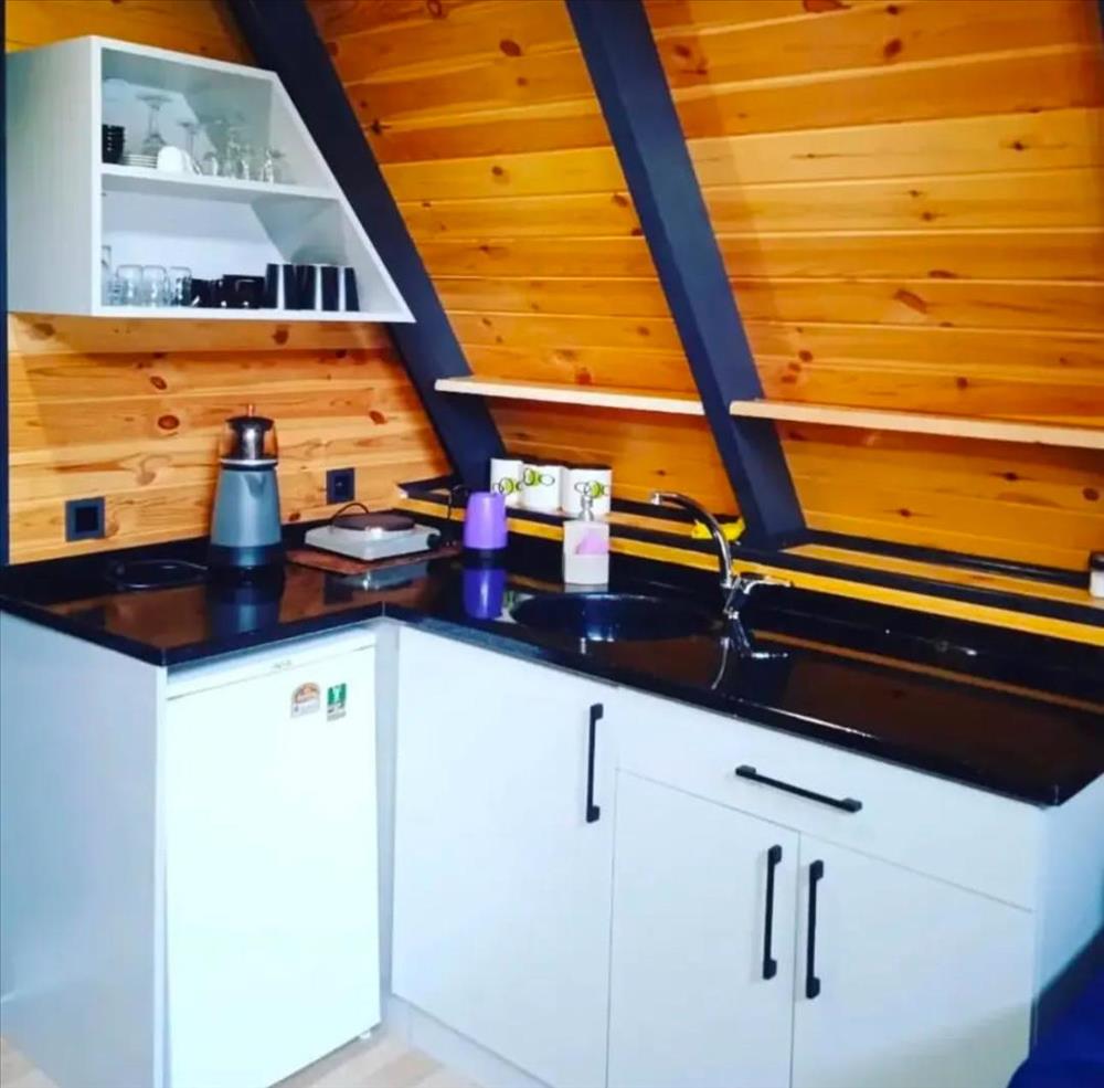 listing card gallery