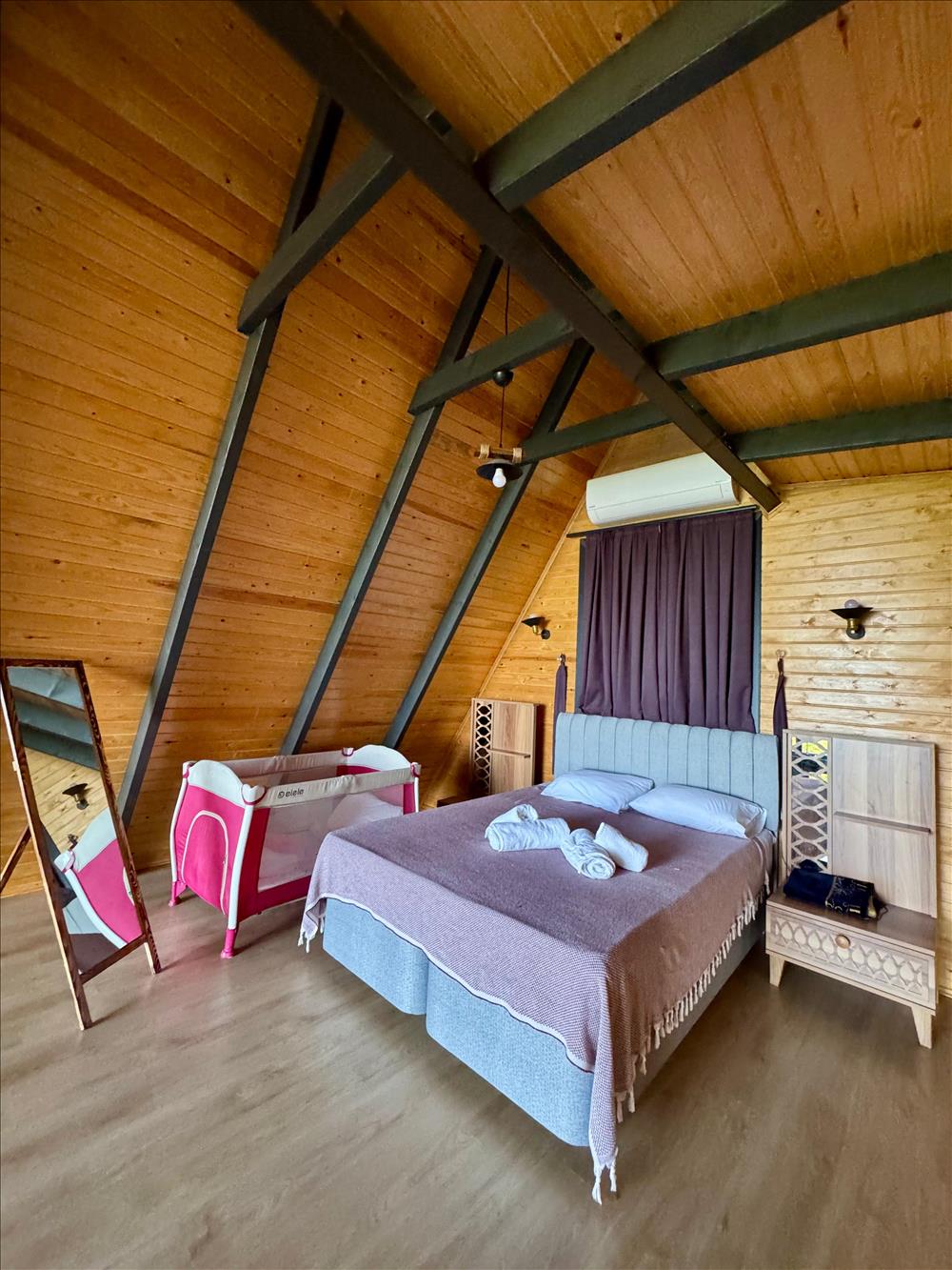 listing card gallery