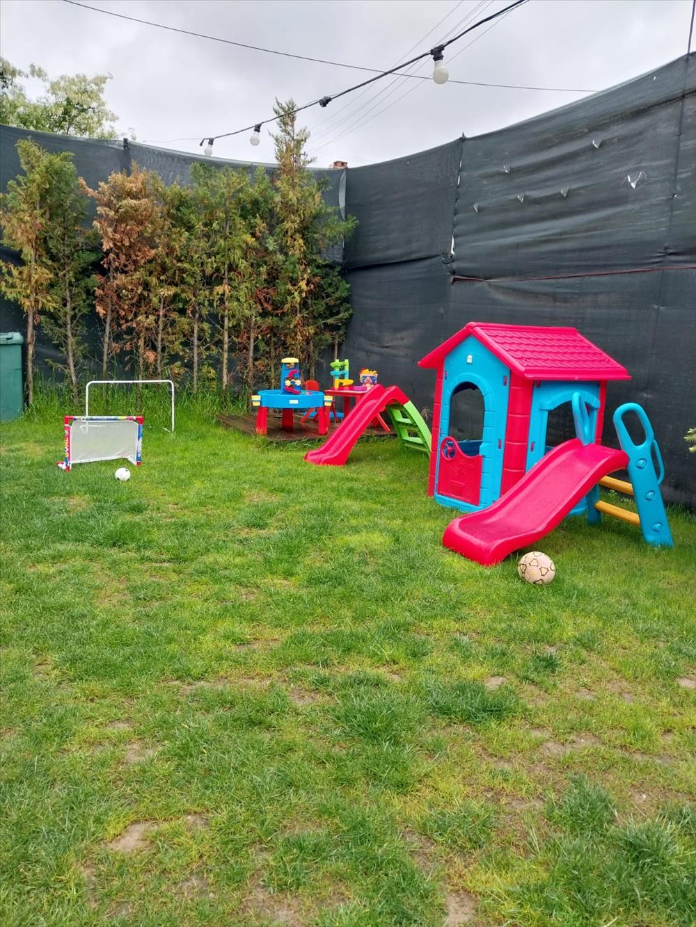 listing card gallery