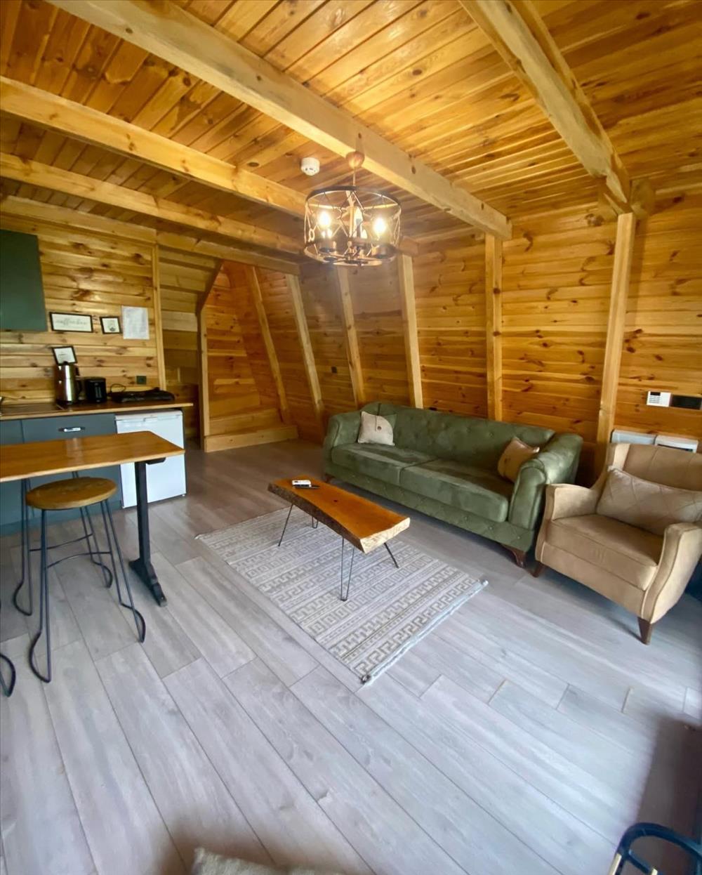 listing card gallery