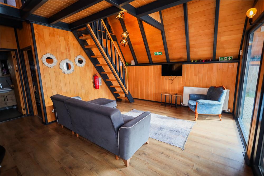 listing card gallery