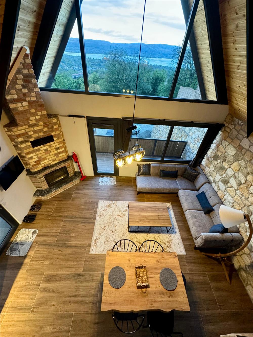 listing card gallery