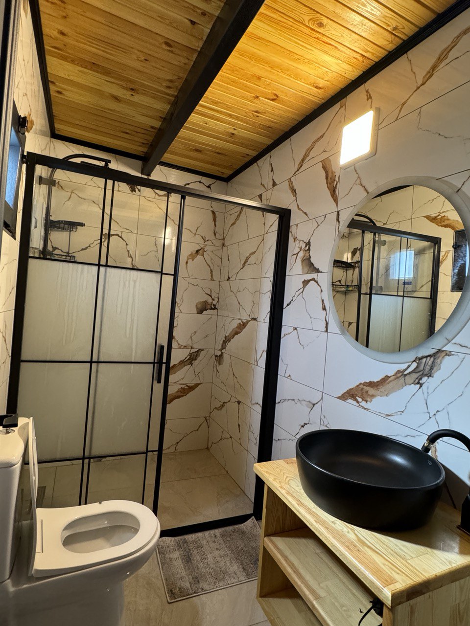 listing card gallery