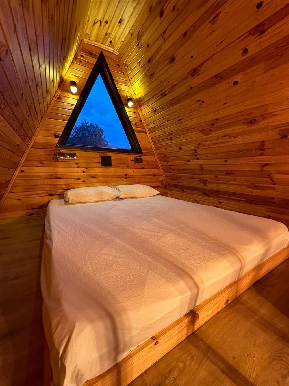 listing card gallery