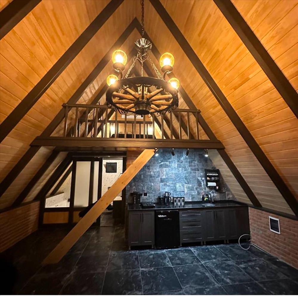 listing card gallery