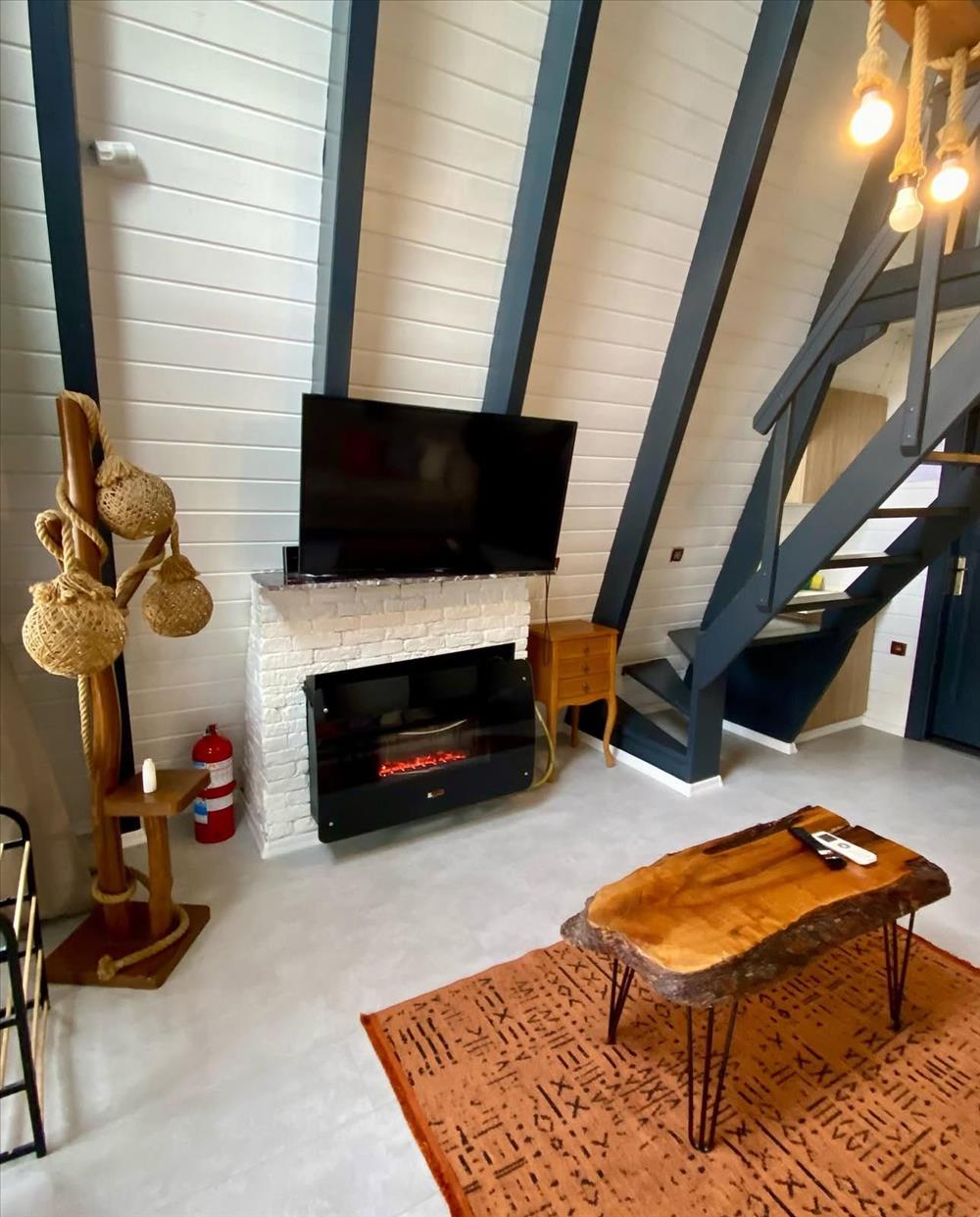 listing card gallery