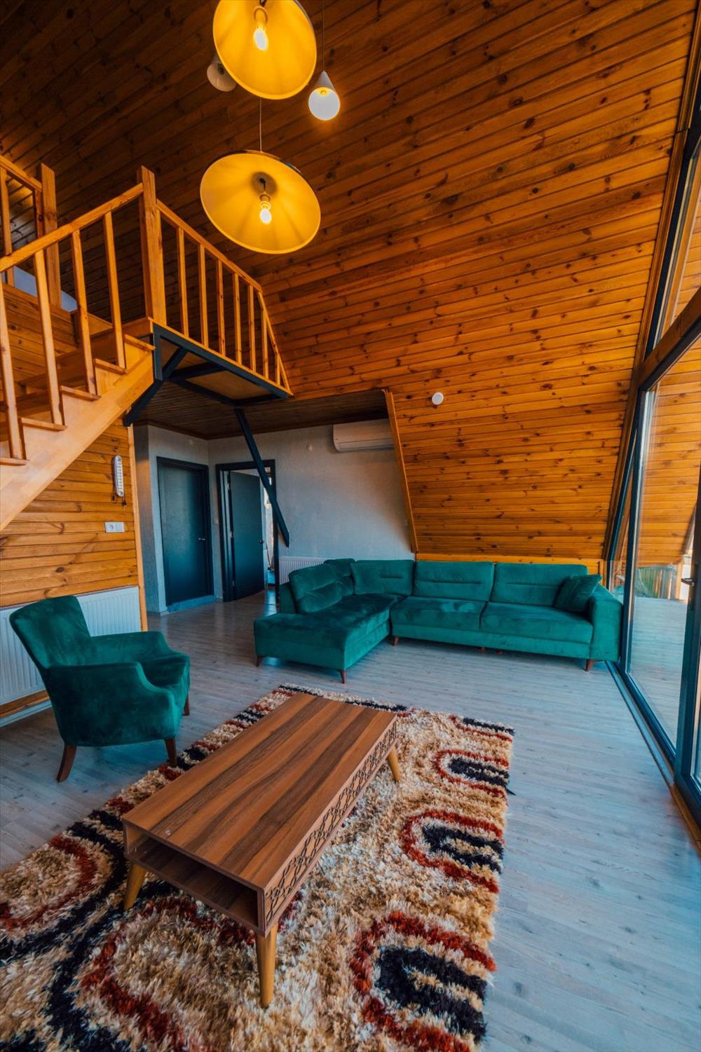 listing card gallery