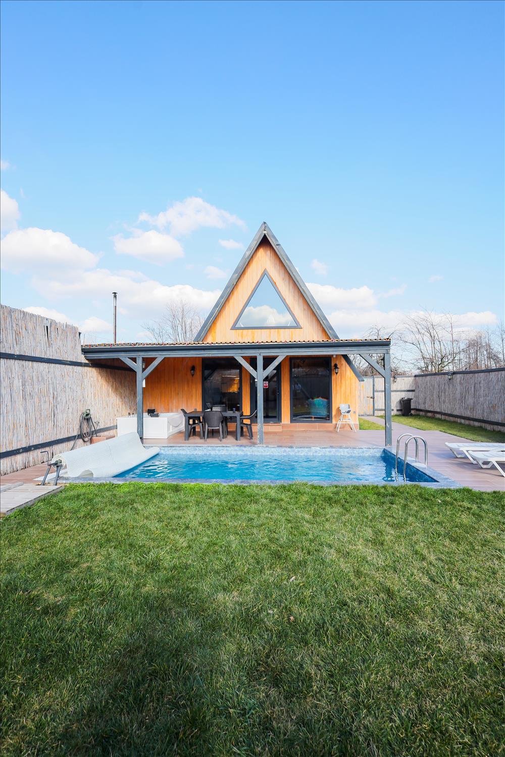 listing card gallery