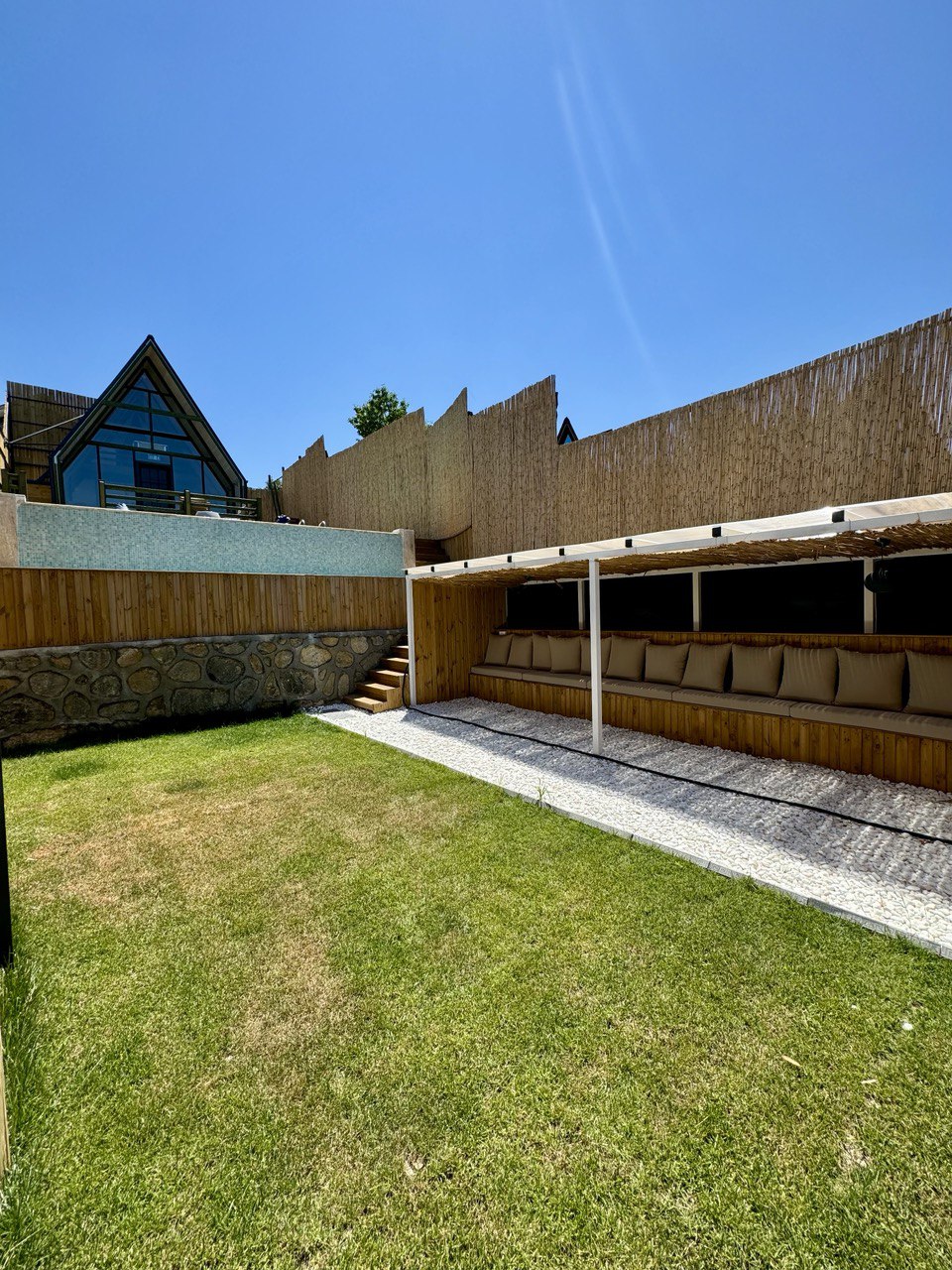 listing card gallery