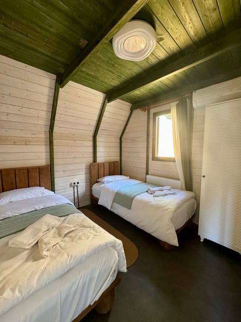 listing card gallery