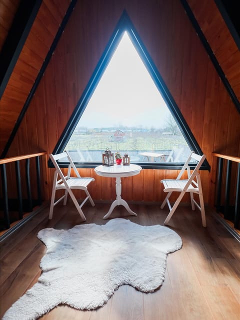 listing card gallery