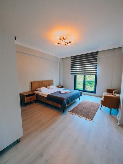 listing card gallery