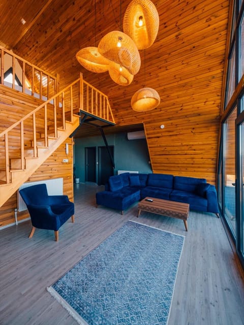 listing card gallery