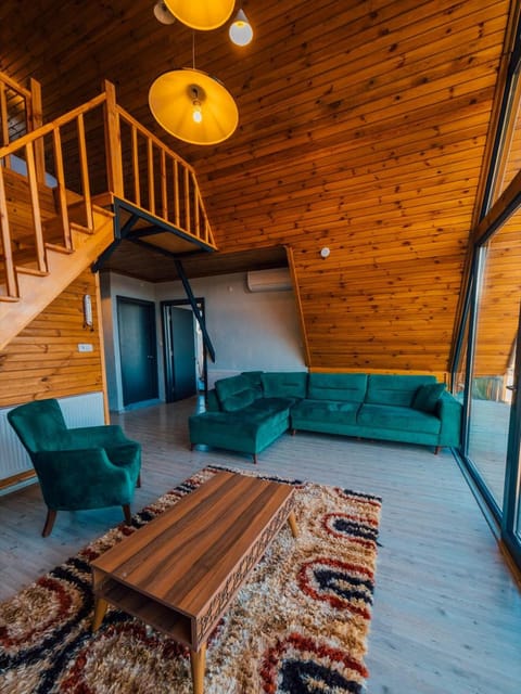 listing card gallery