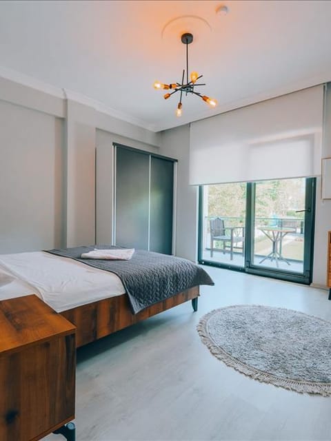 listing card gallery