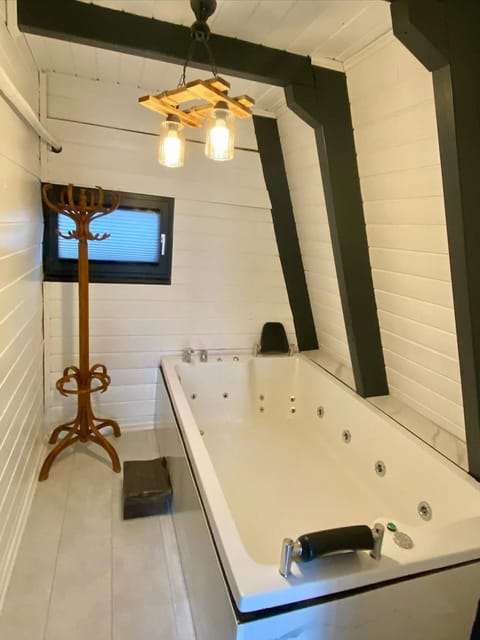 listing card gallery