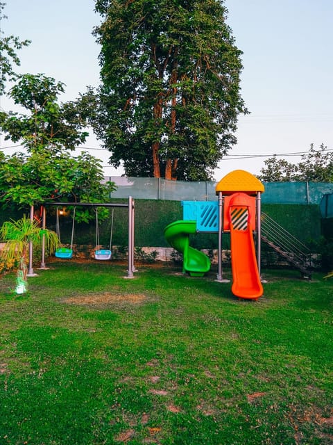 listing card gallery