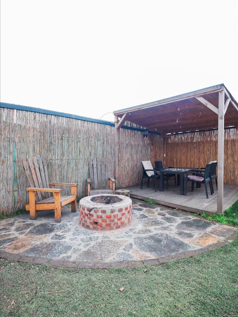 listing card gallery