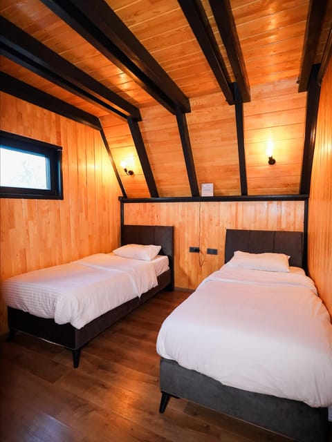 listing card gallery