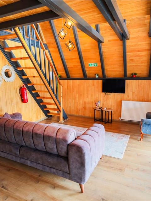 listing card gallery