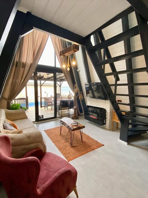 listing card gallery