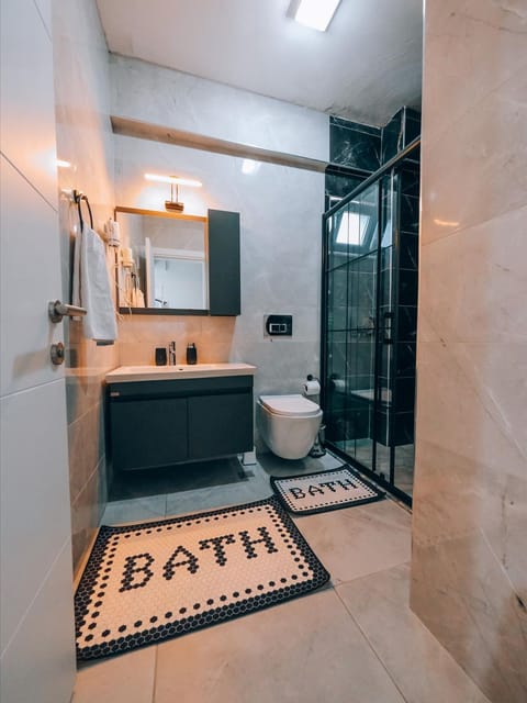 listing card gallery