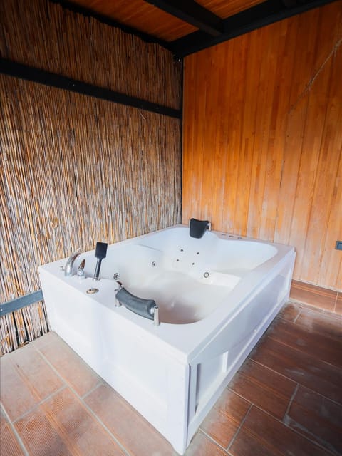 listing card gallery