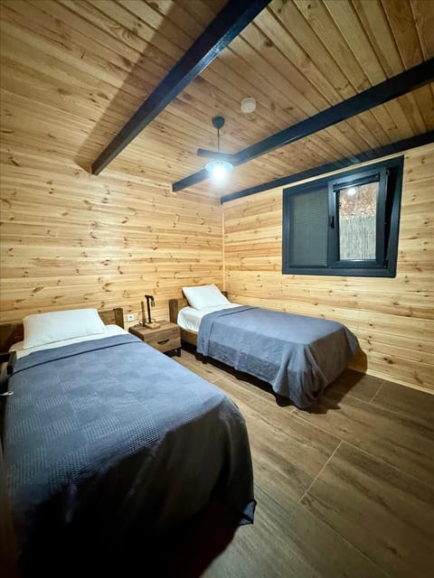 listing card gallery