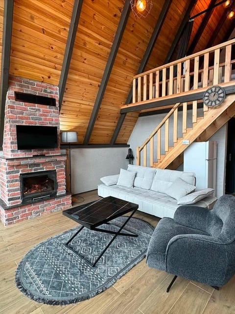 listing card gallery