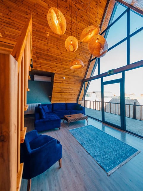 listing card gallery