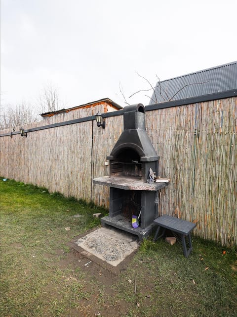 listing card gallery