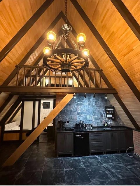 listing card gallery