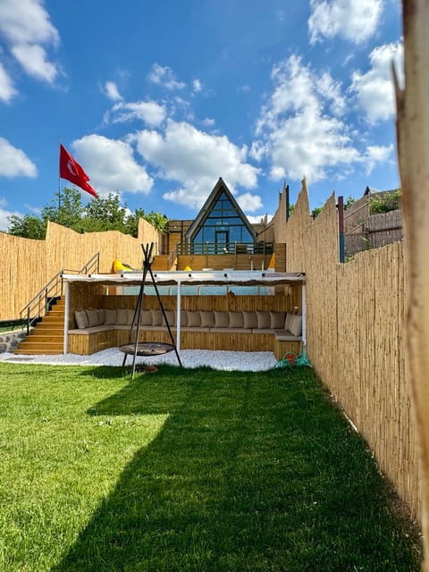 listing card gallery