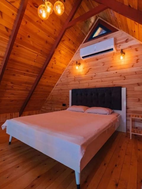 listing card gallery