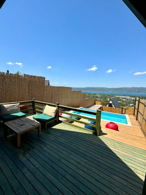 listing card gallery