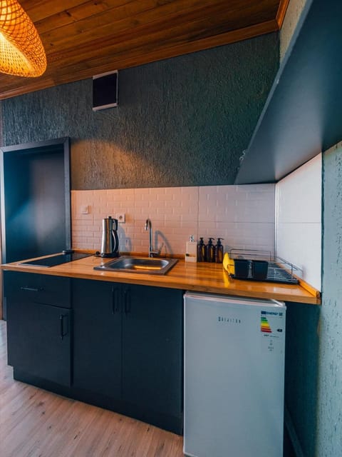 listing card gallery